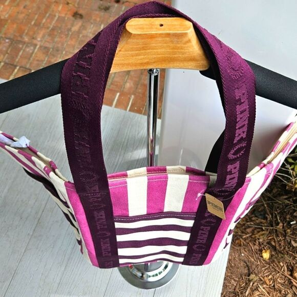 Victoria's Secret Striped Carry On Large Canvas Zipper Beach Tote NEW MSRP $49 - Picture 7 of 14